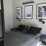 - Wyspianskiego 34e