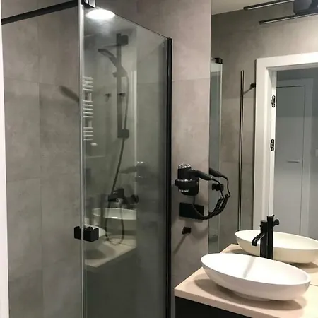 - Wyspianskiego 34e * Svinoústí