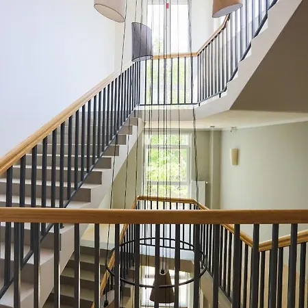 - Wyspianskiego 34e *